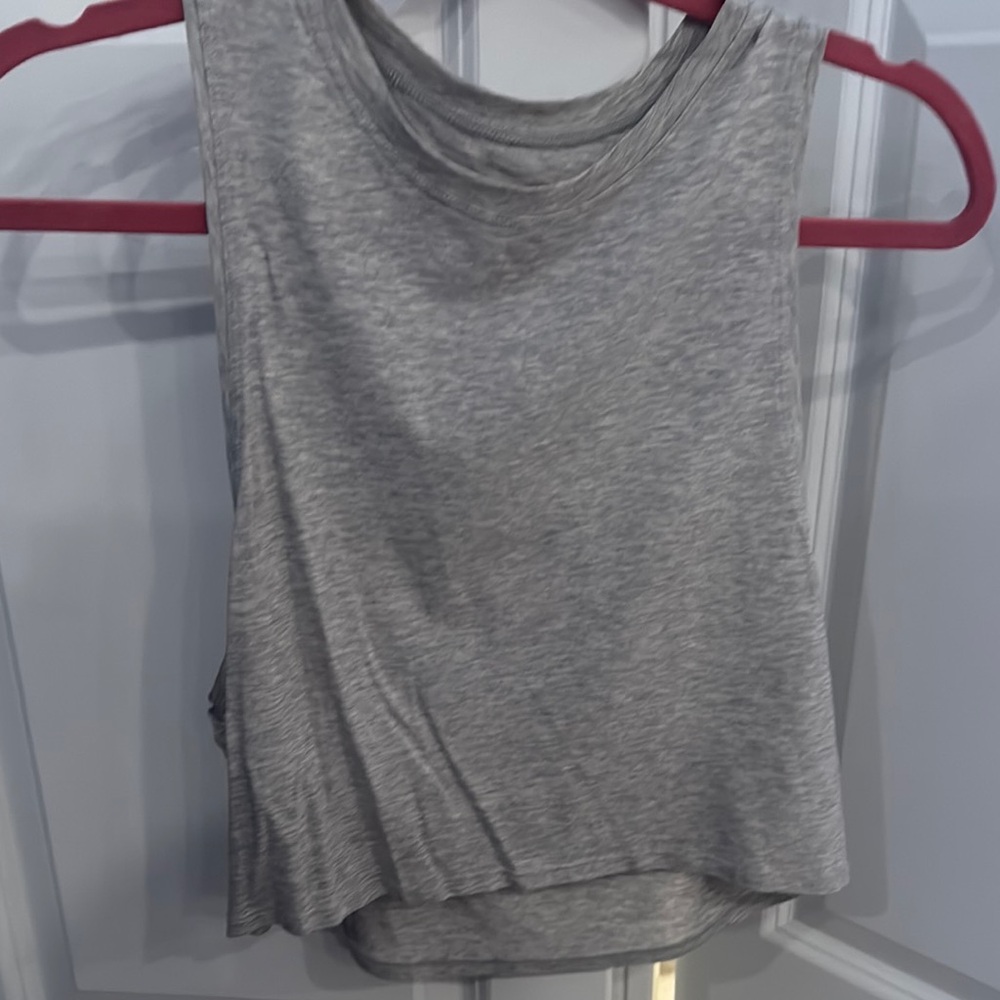 lululemon athletica Gray Sleeveless Crop Tank Top